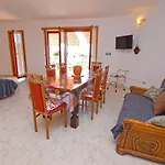 Apartment By The Sea Pjescana Uvala - - 20800 *
